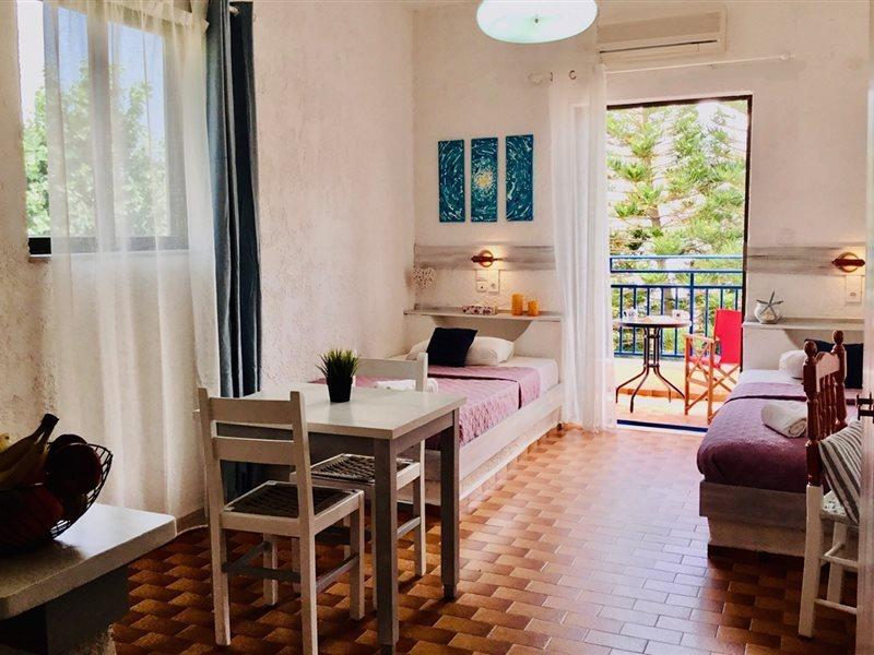 Amazona Aparthotel Agia Pelagia  Exterior foto