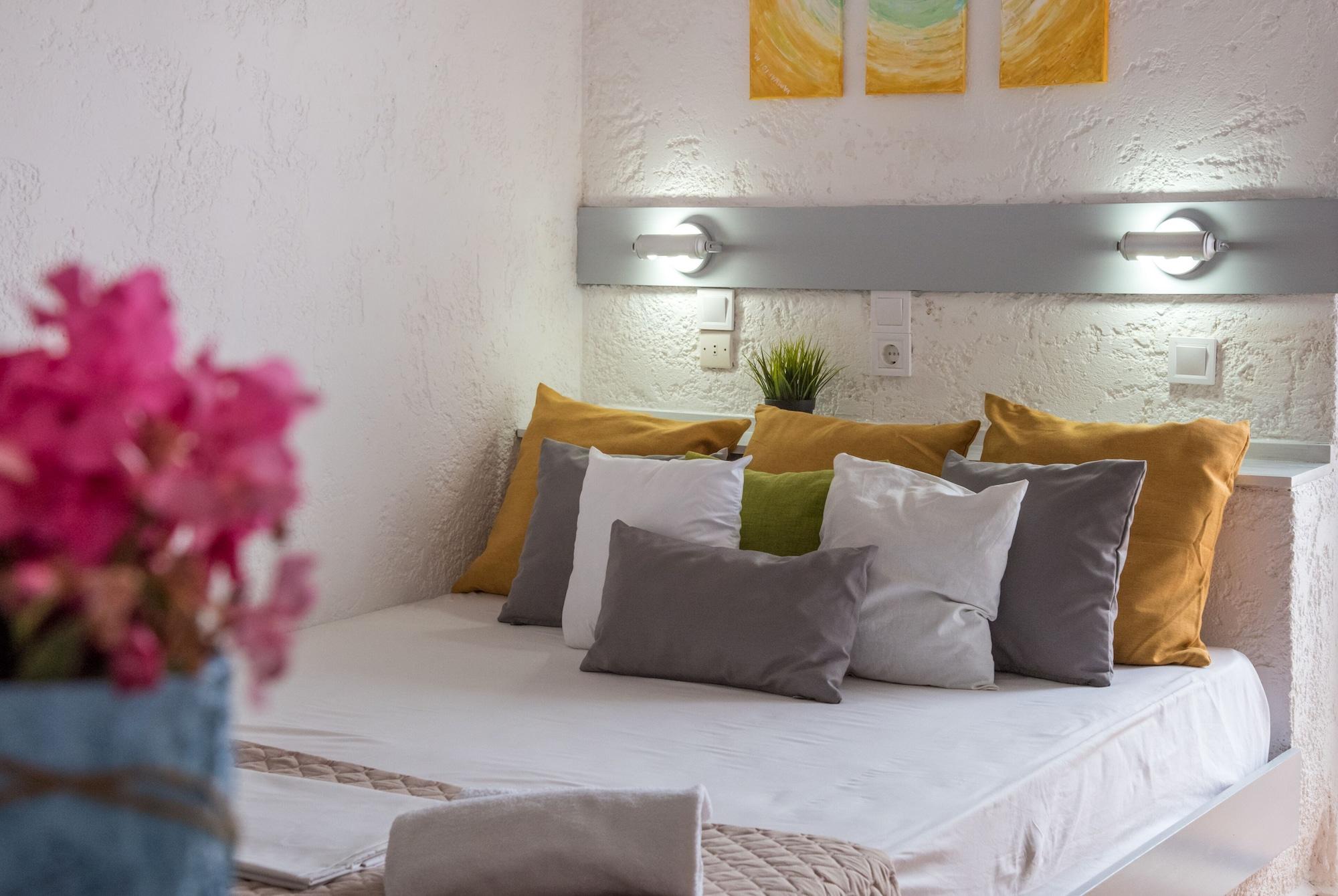 Amazona Aparthotel Agia Pelagia  Exterior foto